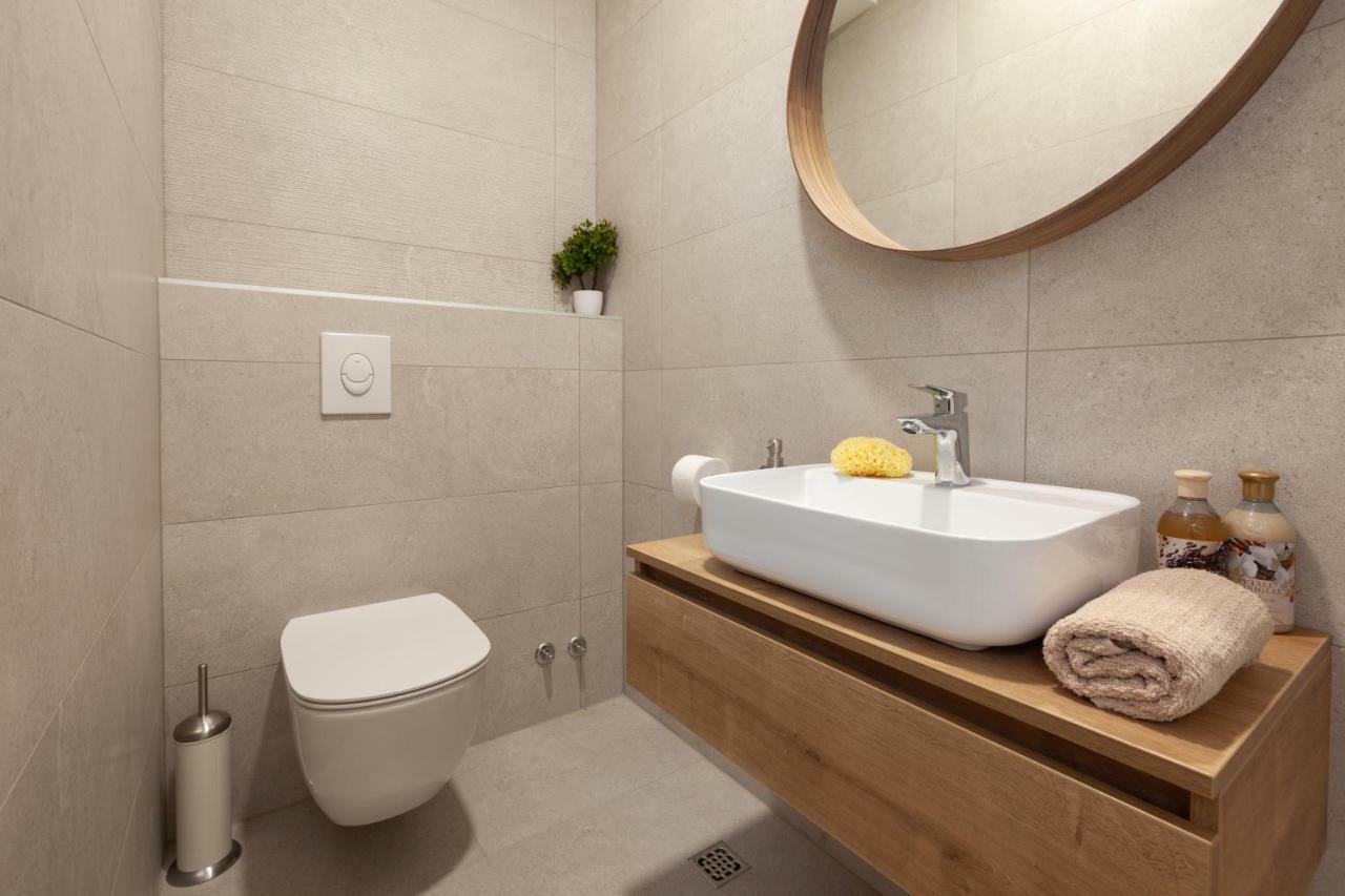Villa Mira With Fantastic Sea View Makarska Bagian luar foto